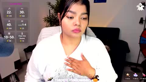 helen_miller online show from 11/03/25, 05:52