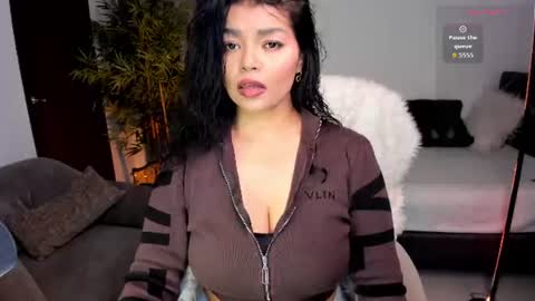 Snapshot of helen_miller chatting on 06/14/26, 06:04 helen_miller online show from 06/14/26, 06:04