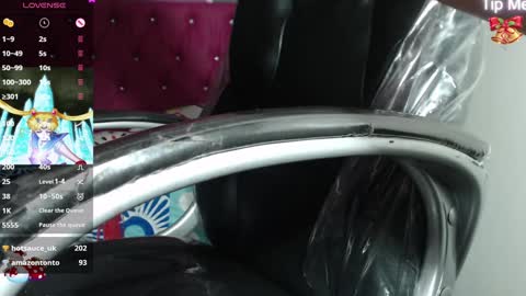 Helen online show from 12/30/24, 09:19