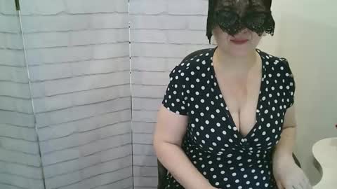 Helen online show from 01/17/26, 05:56