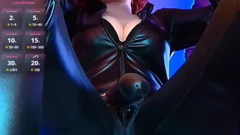 Helena online show from 03/07/25, 01:40