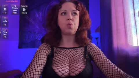Snapshot of helena__femdom chatting on 04/24/26, 03:58 Helena online show from 04/24/26, 03:58