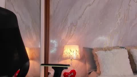 Helena Santos  online show from 03/06/26, 11:17