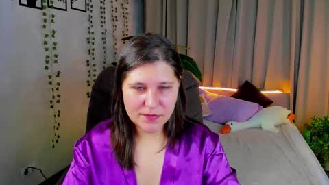 Snapshot of helenahoffmann chatting on 02/18/26, 04:19 helenahoffmann online show from 02/18/26, 04:19