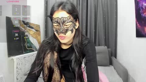 Snapshot of helenblazetrt chatting on 05/09/26, 02:17 Hi I am Helen online show from 05/09/26, 02:17