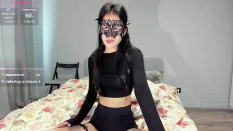 Snapshot of helenblazetrt chatting on 05/16/26, 02:30 Hi I am Helen online show from 05/16/26, 02:30