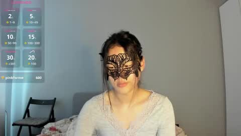 Snapshot of helenblazetrt chatting on 06/07/26, 02:05 Hi I am Helen online show from 06/07/26, 02:05