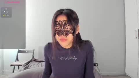 Hi I am Helen online show from 06/25/26, 02:11