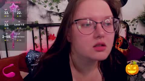 Snapshot of helendanvers chatting on 11/05/25, 02:55 helendanvers online show from 11/05/25, 02:55