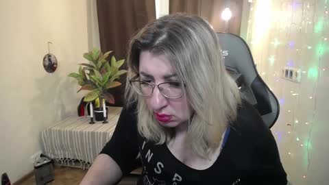 helenenigma online show from 01/29/25, 05:30