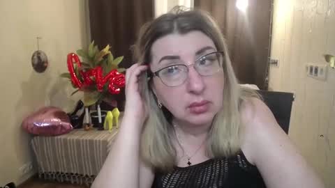 helenenigma online show from 02/20/25, 01:46