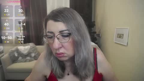 helenenigma online show from 11/22/25, 07:35