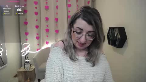 helenenigma online show from 02/05/26, 09:19