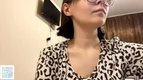 Vicky online show from 04/24/26, 06:10