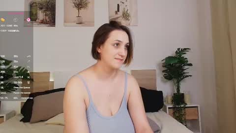 Snapshot of helenliss chatting on 07/13/26, 05:21 Helen online show from 07/13/26, 05:21