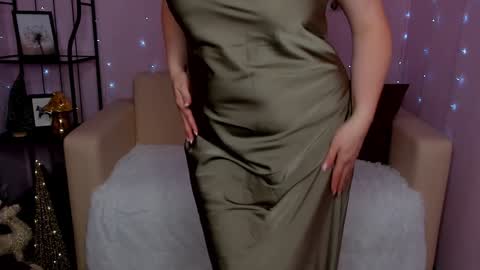 Helen online show from 12/21/24, 01:36