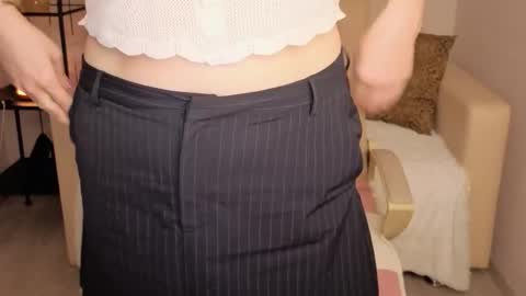 Helen online show from 09/25/25, 01:42