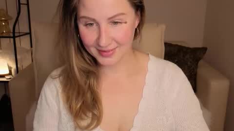 Helen online show from 09/28/25, 01:33