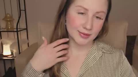 Helen online show from 02/19/26, 01:45