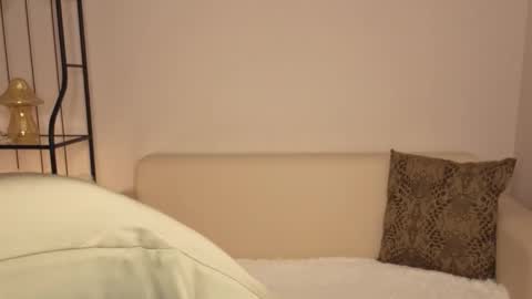 Helen online show from 02/21/26, 01:39