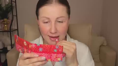 Helen online show from 07/19/26, 01:53