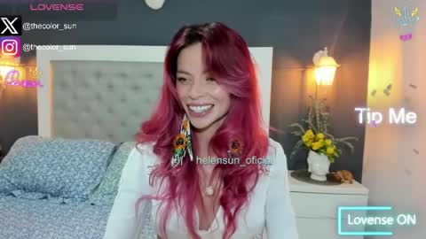 Snapshot of helensun_oficial chatting on 05/22/26, 02:08 Helen online show from 05/22/26, 02:08
