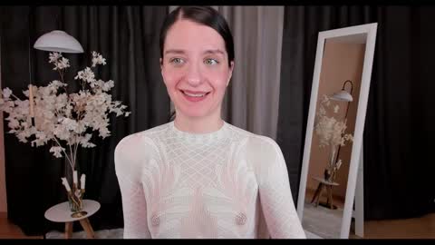 Helen online show from 02/03/25, 12:57