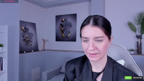 Helen online show from 02/05/25, 03:13