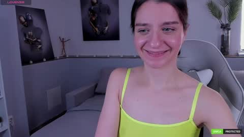 Helen online show from 02/05/25, 06:13