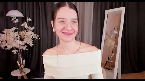 Helen online show from 02/06/25, 02:55