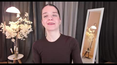 Helen online show from 03/01/25, 02:37