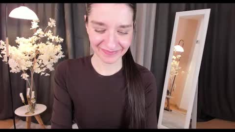 Helen online show from 03/01/25, 05:42