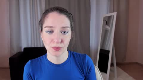 Helen online show from 10/06/25, 02:31