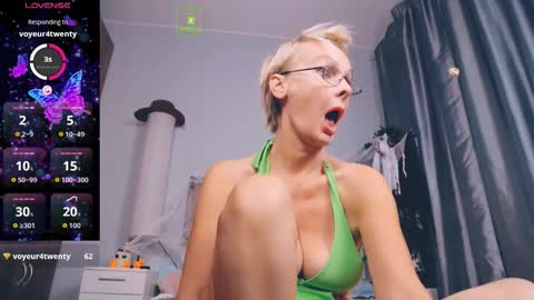 Helga online show from 10/09/25, 11:25