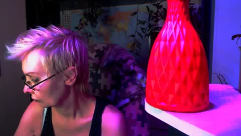 Helga online show from 03/30/26, 10:22