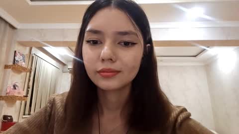 Snapshot of helgakraszewski chatting on 09/13/25, 06:29 Alice online show from 09/13/25, 06:29