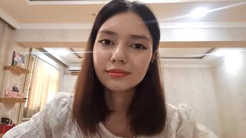 Snapshot of helgakraszewski chatting on 09/19/25, 05:20 Alice online show from 09/19/25, 05:20