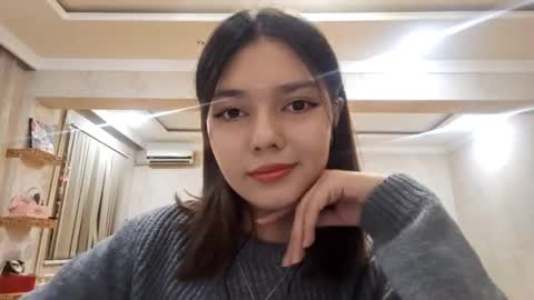 Snapshot of helgakraszewski chatting on 09/21/25, 06:09 Alice online show from 09/21/25, 06:09