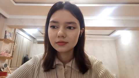 Snapshot of helgakraszewski chatting on 10/11/25, 07:12 Alice online show from 10/11/25, 07:12