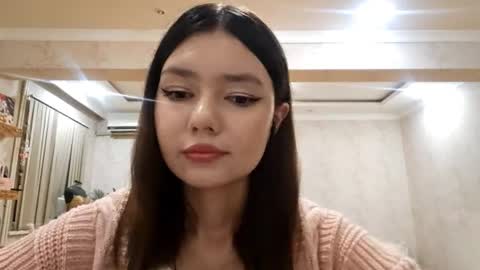 Snapshot of helgakraszewski chatting on 10/26/25, 06:58 Alice online show from 10/26/25, 06:58