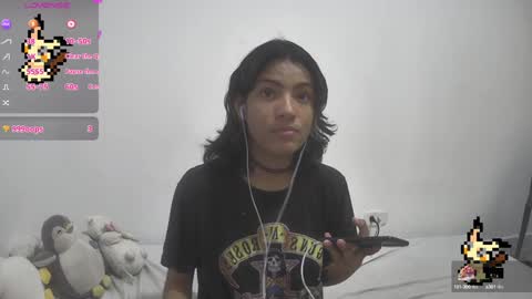 Helia Transfem and Amy online show from 01/24/25, 06:35