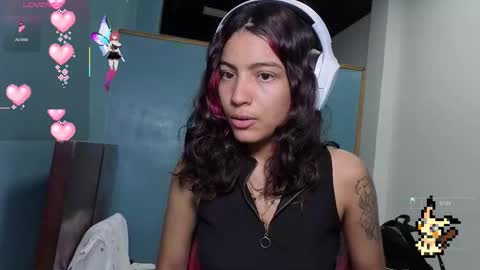 Helia Transfem and Amy online show from 10/15/25, 06:19