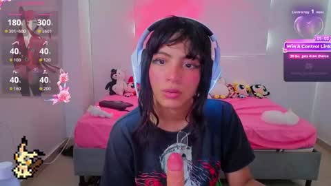 Helia Transfem and Amy online show from 02/17/26, 08:04