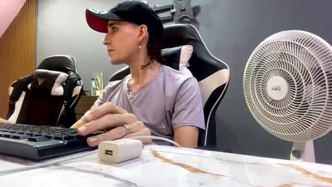 Eros online show from 01/14/25, 12:22