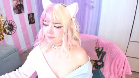 Laura online show from 01/23/25, 02:44