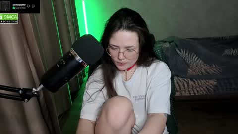 Red online show from 12/08/24, 09:41