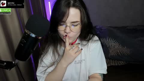 Red online show from 12/10/24, 08:27