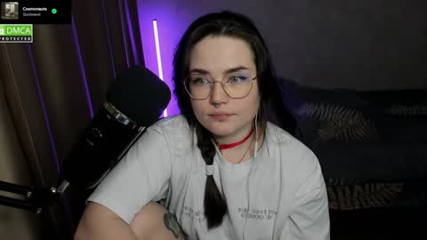 Red online show from 12/15/24, 08:25