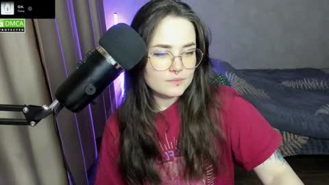 Red online show from 12/20/24, 09:50