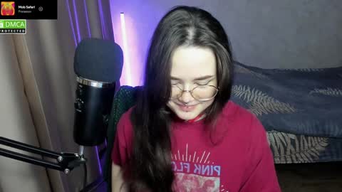 Red online show from 12/21/24, 05:18